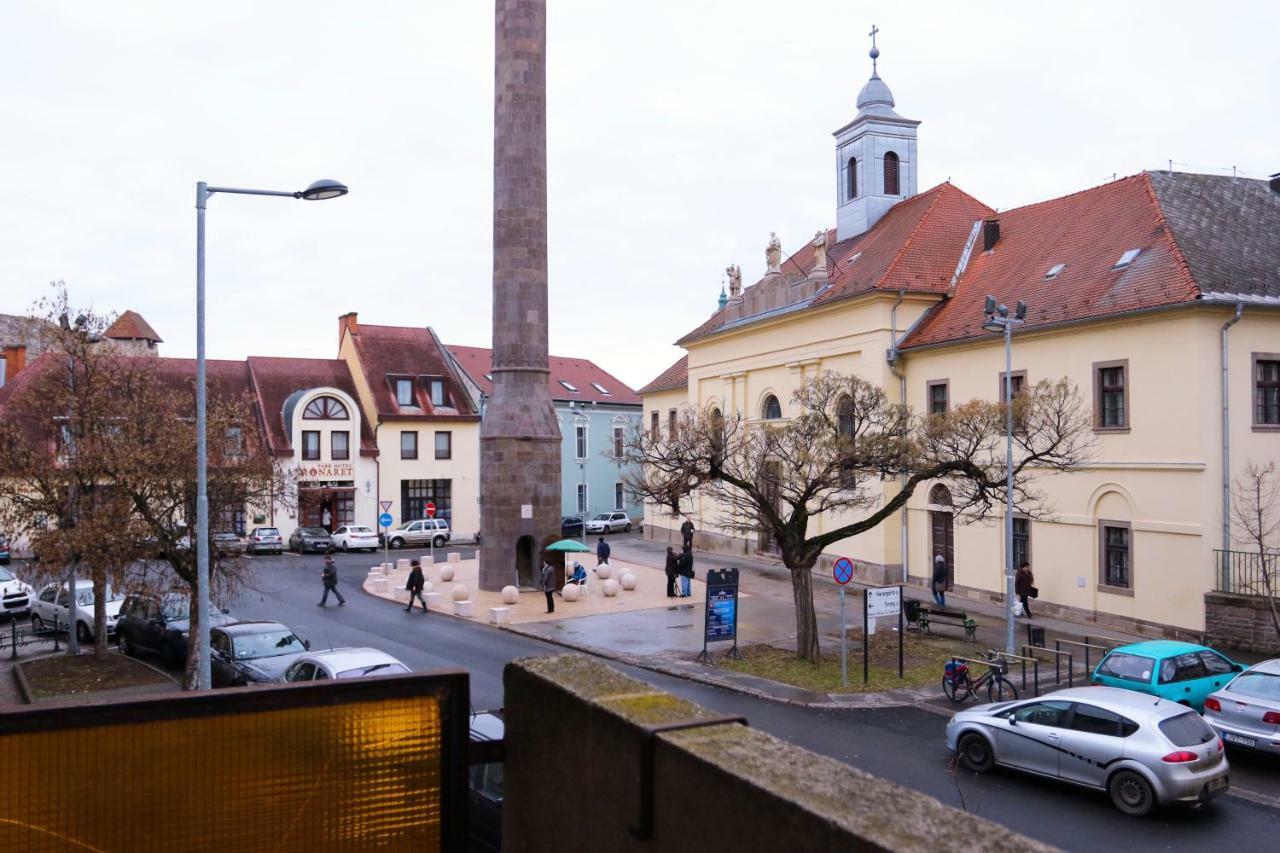 Apartment Palace - Minaret, Eger